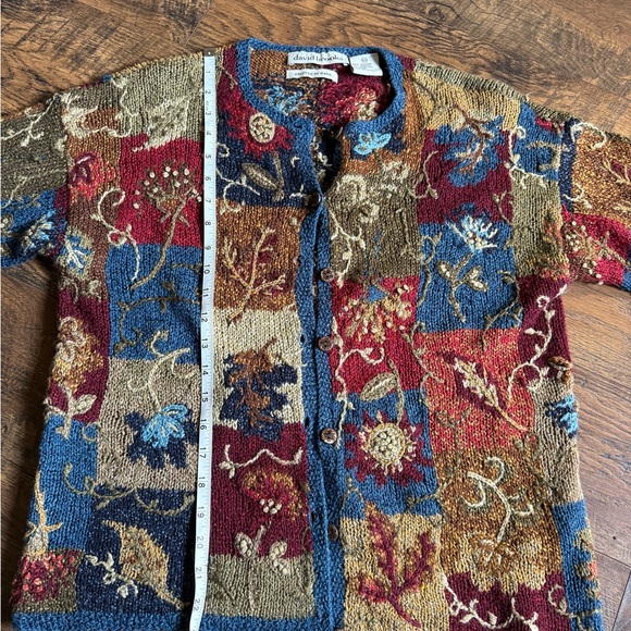 Vintage 90’s Silk Blend Multicolor Hand Knit Cardigan with Leaf Details - Picture 9 of 9